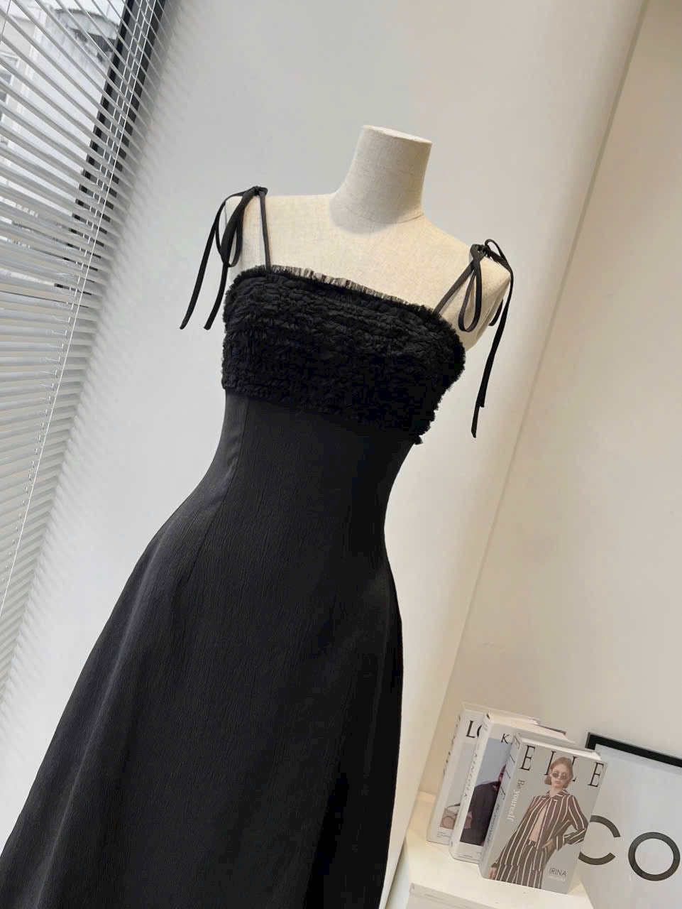 A Xes Dress Black